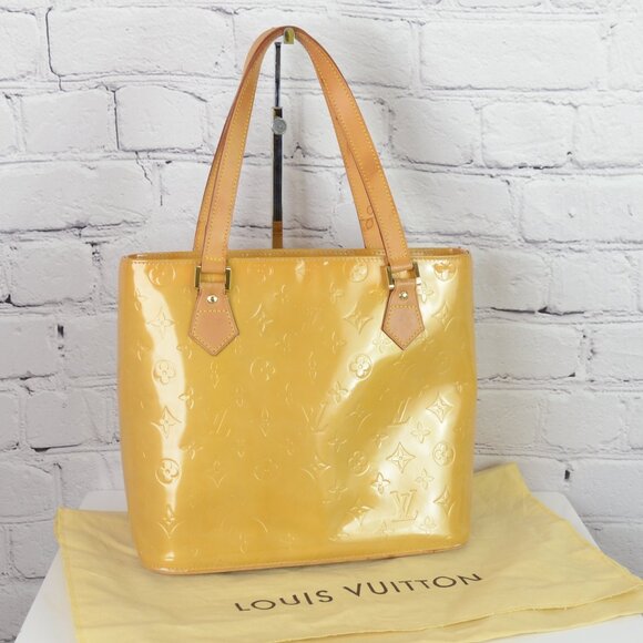 LOUIS VUITTON Houston Monogram Vernis Handbag